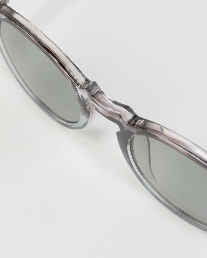 PARIS Old Money Sunglasses
