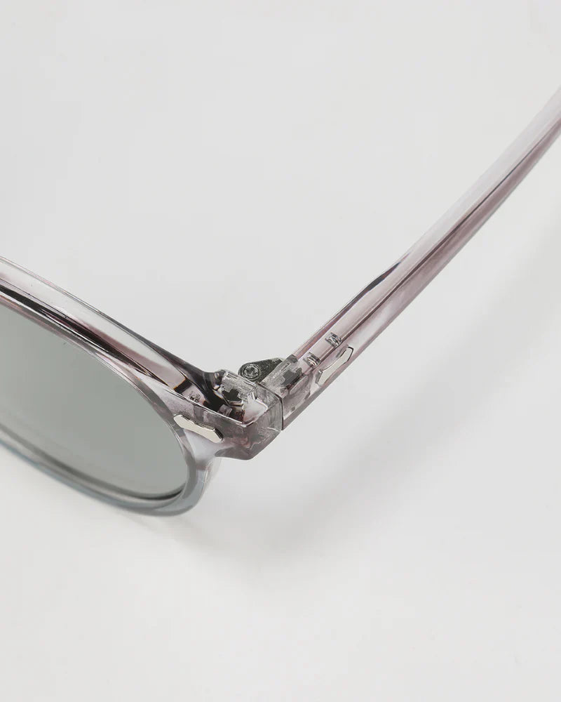 PARIS Old Money Sunglasses
